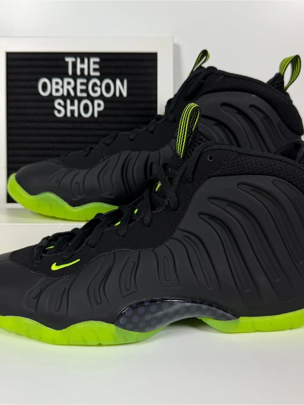 NIKE LITTLE POSITE ONE GS BLACK VOLT FOAMPOSITE KIDS SHOES SIZE 7Y NEON GREEN